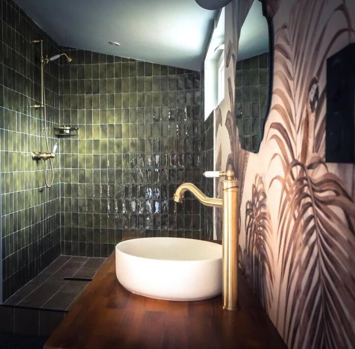Maison Eliste - Love Gite Chic Avec Jacuzzi Interieur La Gacilly Kültér fotó