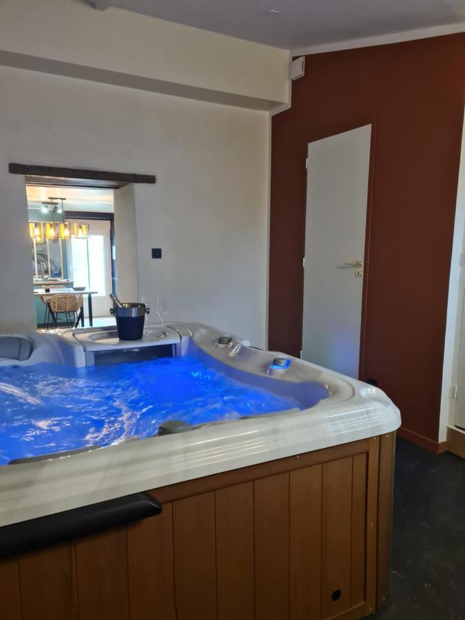 Maison Eliste - Love Gite Chic Avec Jacuzzi Interieur La Gacilly Kültér fotó